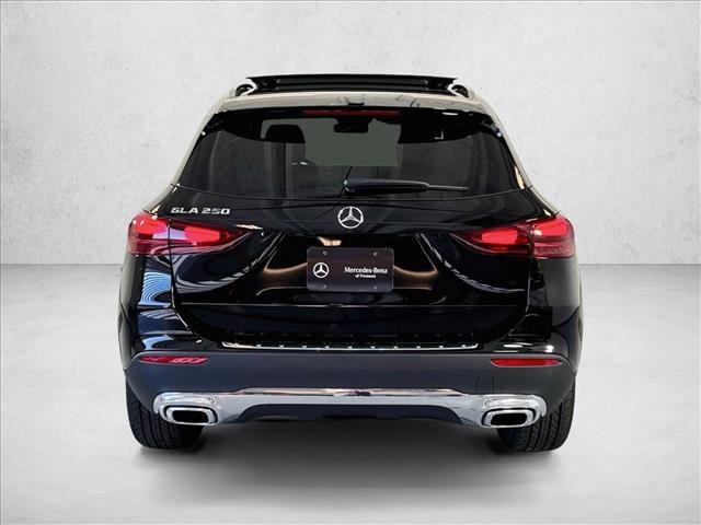 New 2026 Night Black Mercedes-Benz GLA 250 image 36