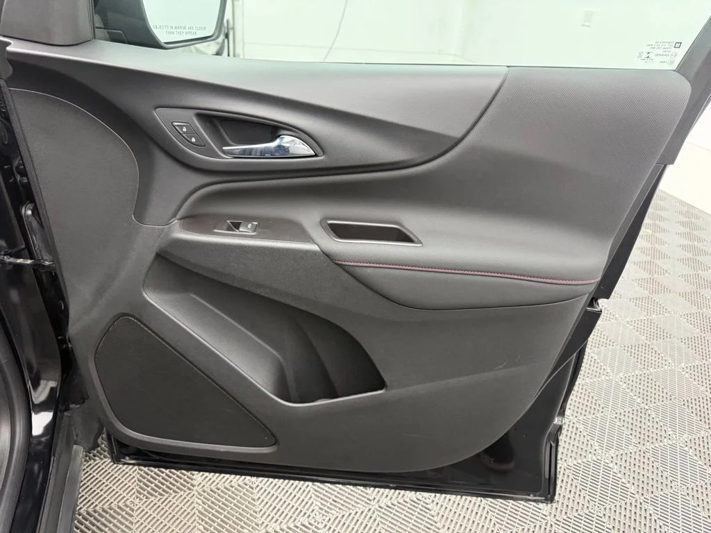 Used 2022 Black Chevrolet RS image 31