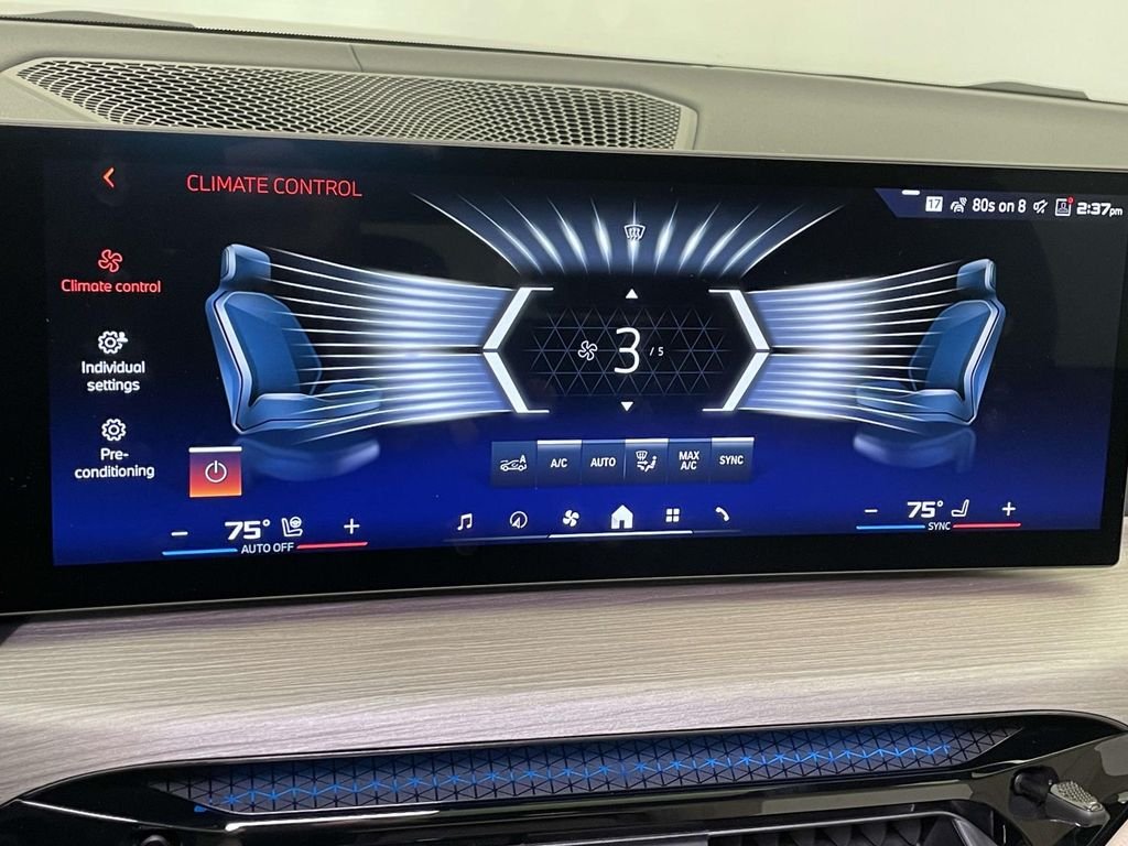 2025 BMW i4 M50 - Photo 28