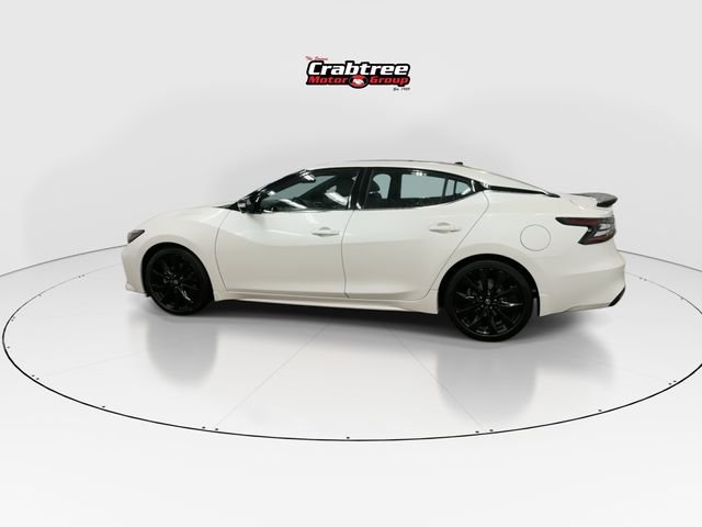 Used 2023 White Nissan SR image 5
