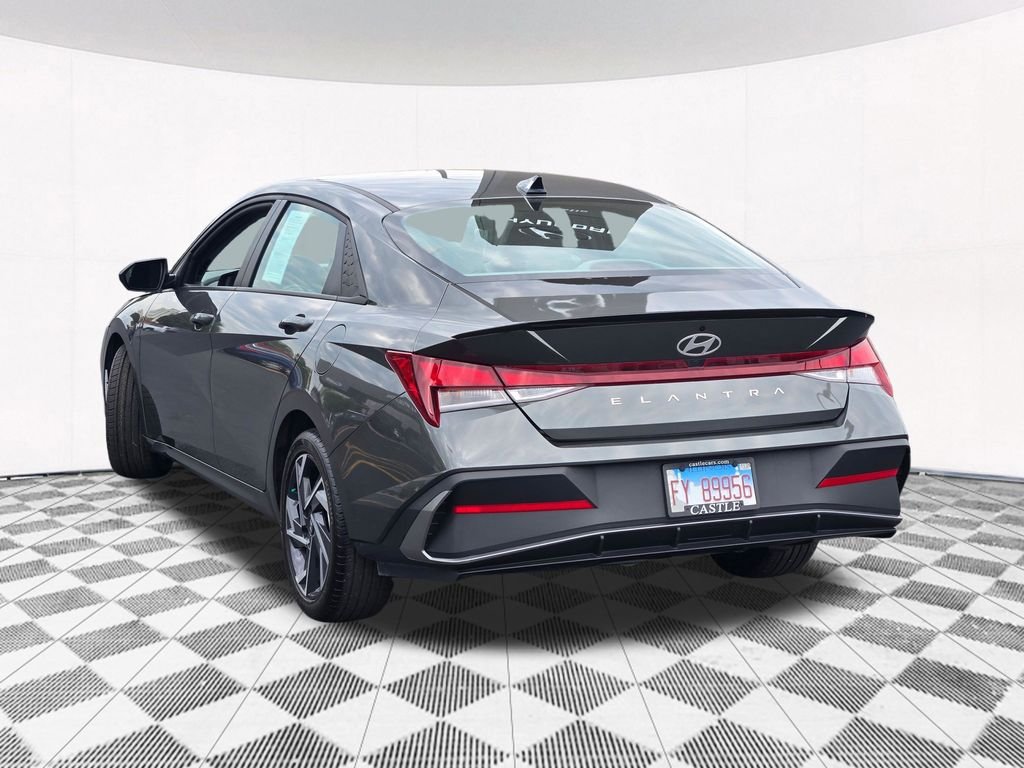 Certified Used 2025 Gray Hyundai SEL Sport image 19