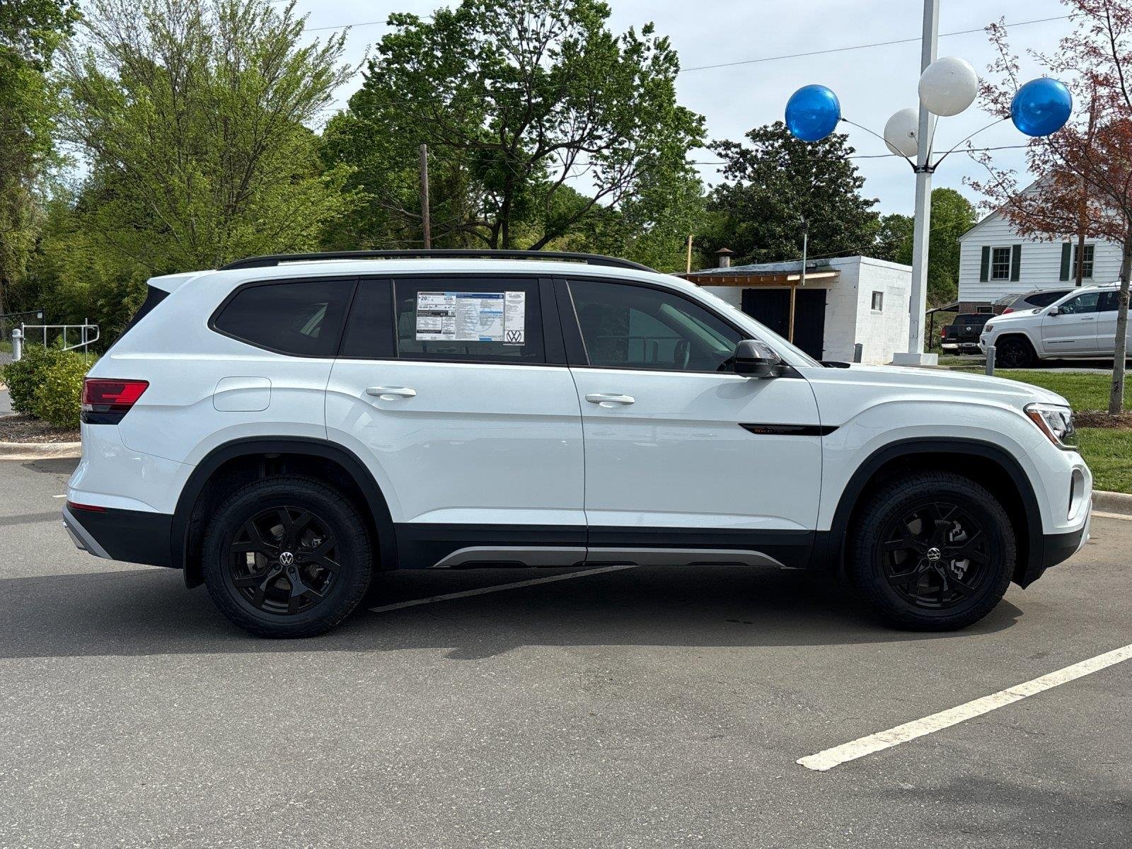 2025 Volkswagen Atlas Atlas Peak Edition - Photo 6