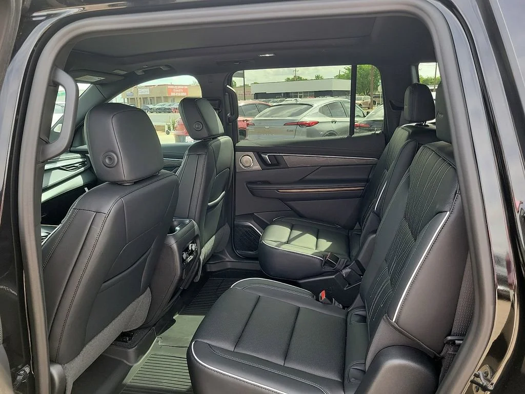 2026 Buick Enclave Avenir - Photo 16