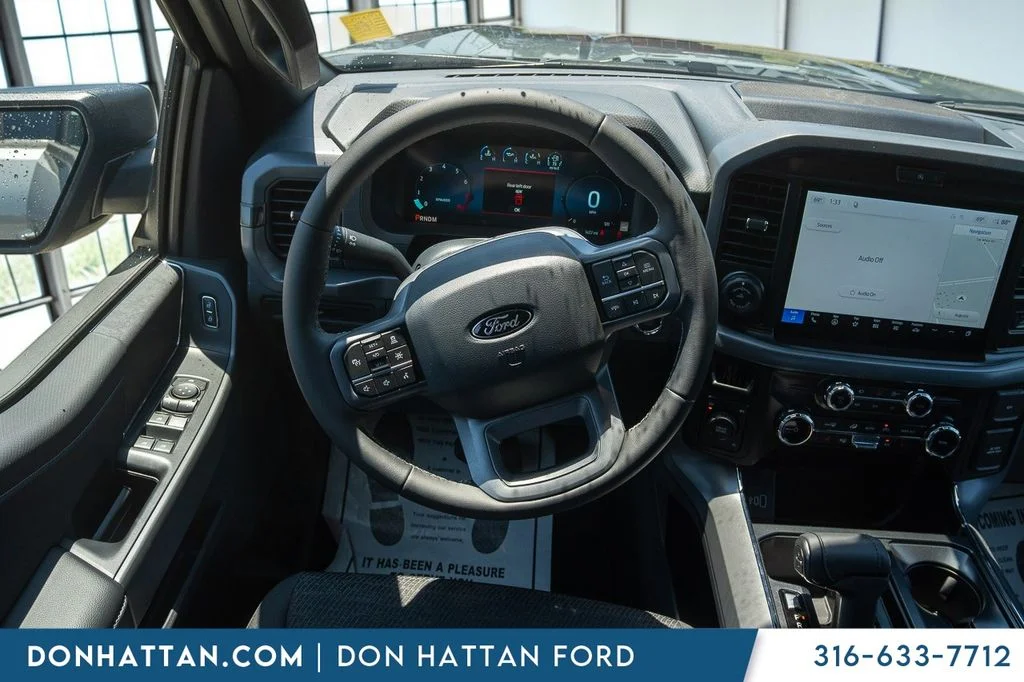 New 2026 Carbonized Gray Metallic Ford XLT image 5