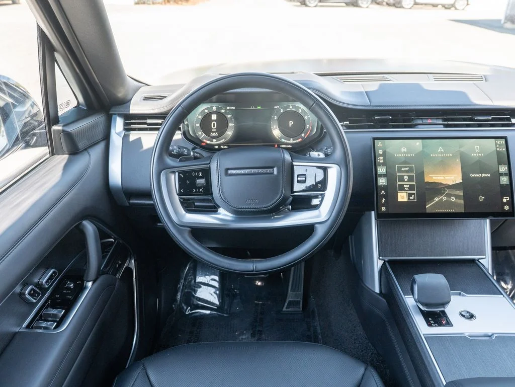 Certified Used 2025 Black Land Rover SE image 13