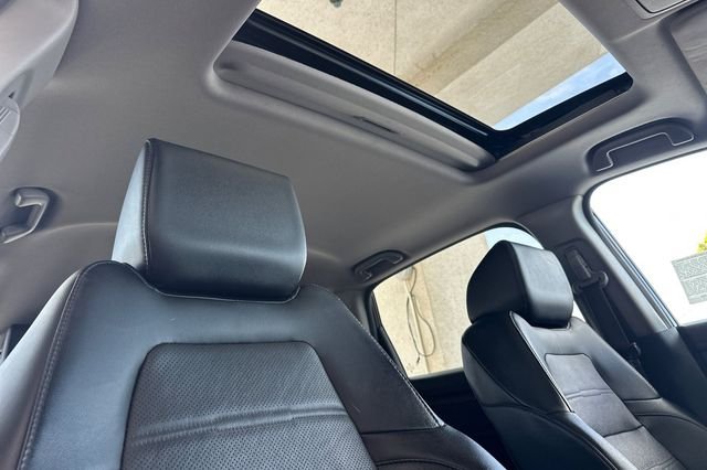 Used 2017 Crystal Black Pearl Honda Touring image 18