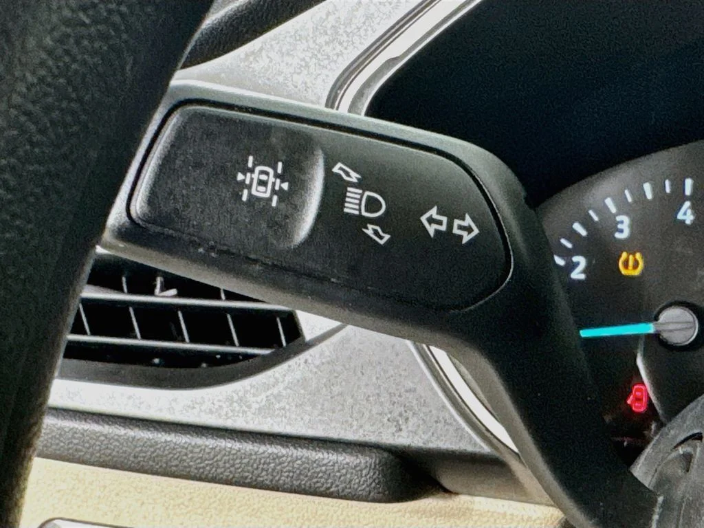 Used 2020 Black Ford SE image 13