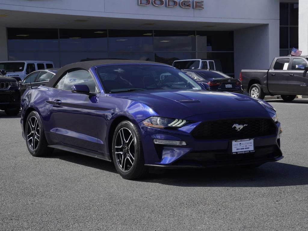 2019 Ford Mustang EcoBoost Convertible's photo