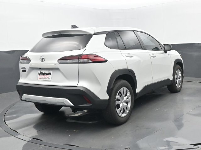 Used 2026 Wind Chill Pearl Toyota L image 6