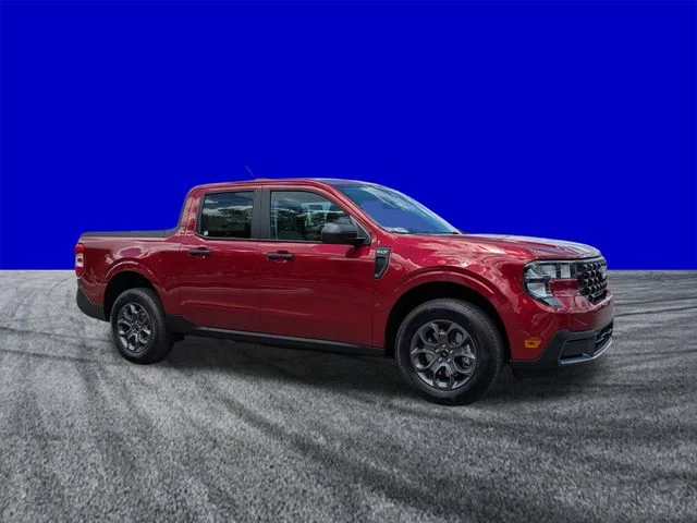 New 2026 Ruby Red Metallic Tinted Clearcoat Ford XLT image 2