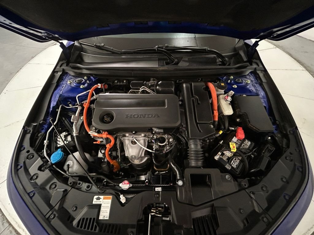 Used 2024  Honda Sport image 21