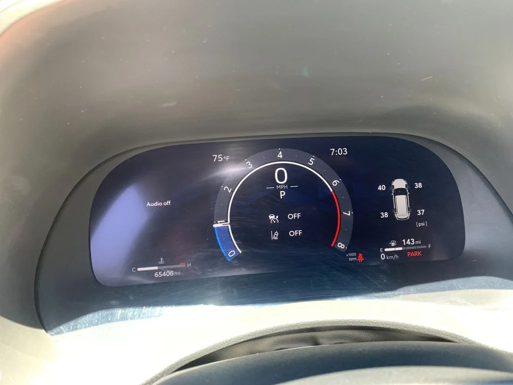 Used 2023 Beige Toyota Platinum image 29