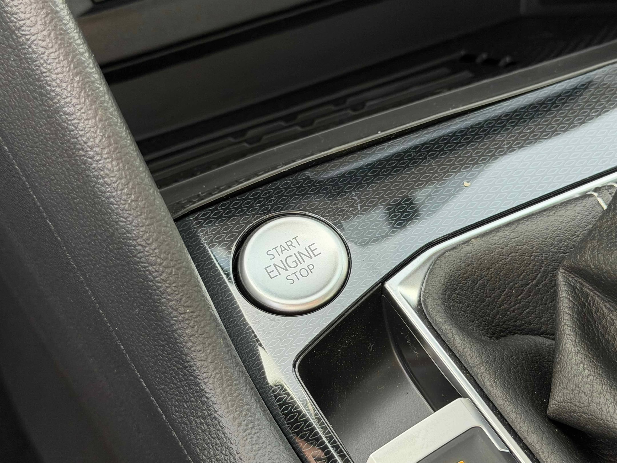 New 2026 Platinum Gray Volkswagen SEL image 26