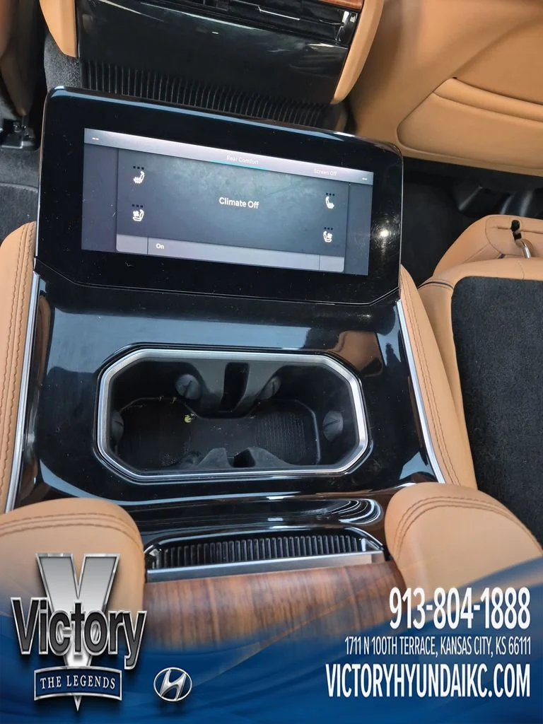 Used 2022 Silver Jeep Series III image 32