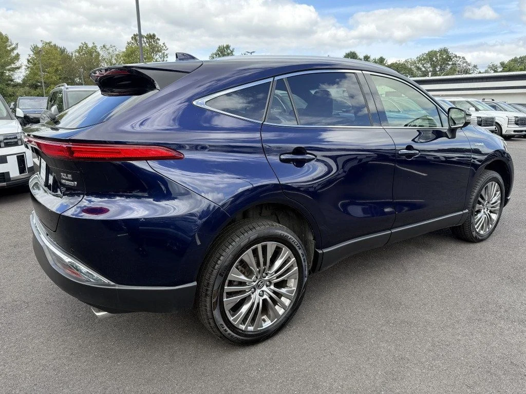 Used 2021 Blueprint Toyota XLE AWD image 3