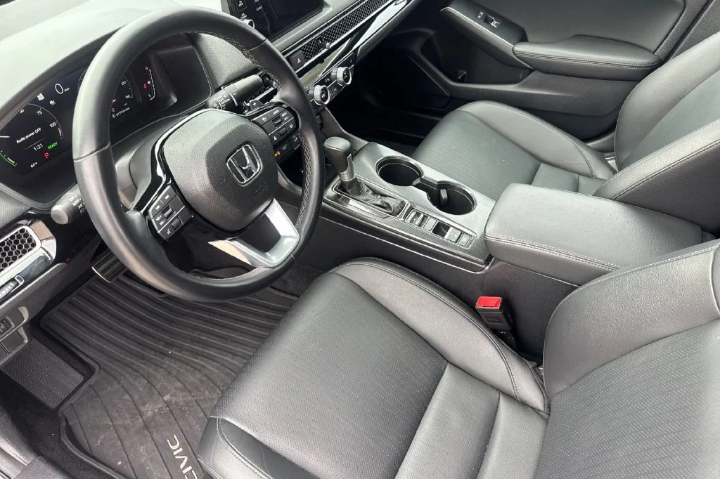 Used 2026 Urban Gray Pearl Honda Sport Touring image 11