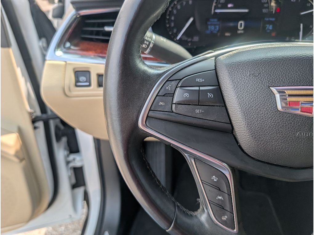 Used 2017 Crystal White Tricoat Cadillac Luxury FWD image 19