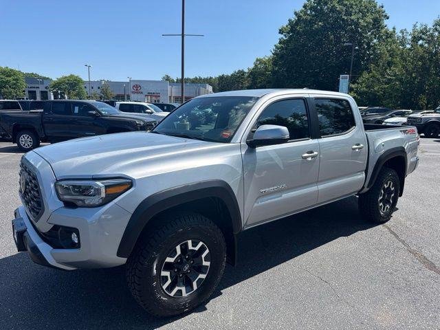 Certified Used 2023 CELESTIAL SILVER METALLIC Toyota  image 8