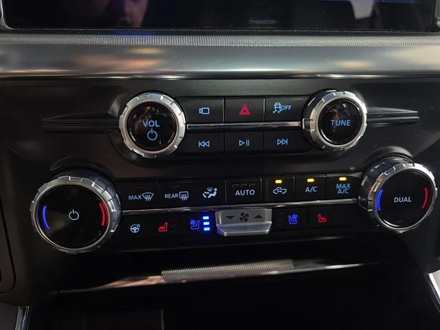 Certified Used 2025  Ford Lariat image 21