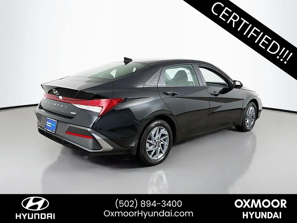 Used 2025 Abyss Black Hyundai Blue image 7