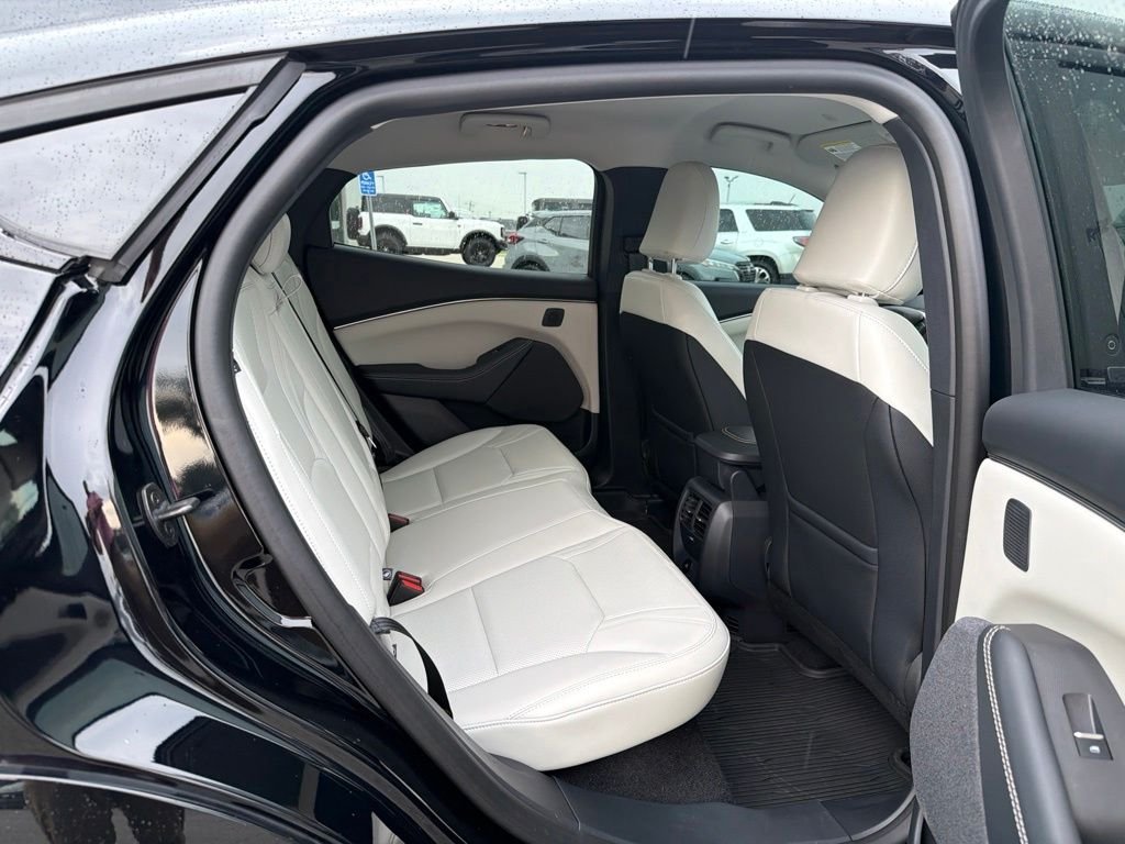 Used 2025 Shadow Black Ford Premium image 18