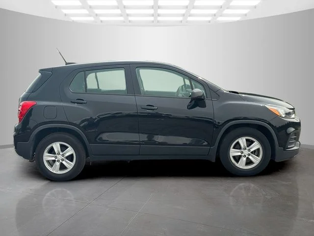Used 2019 Black Chevrolet LS image 8