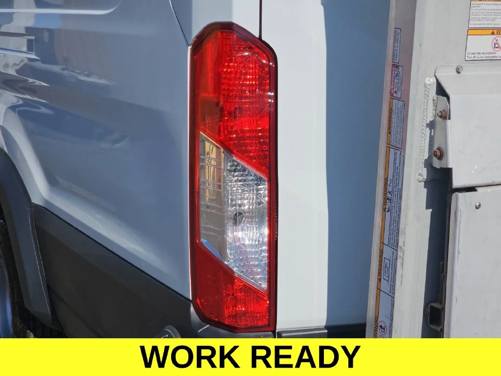 Used 2018 White Ford Base image 39