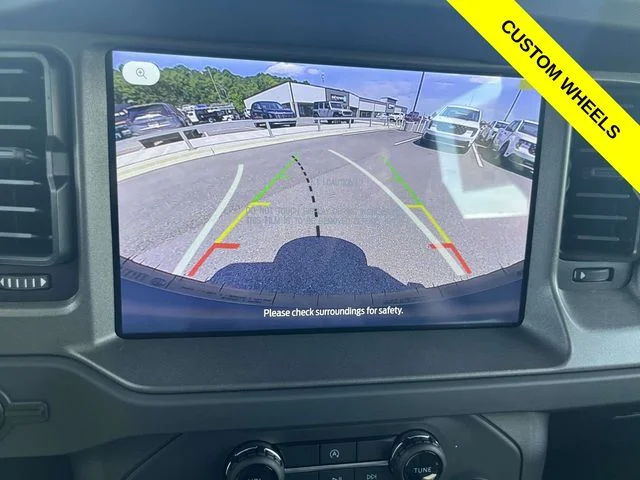 2025 Ford Bronco 4-Door Base - Photo 19