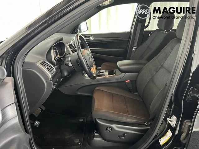 2020 Jeep Grand Cherokee Laredo E