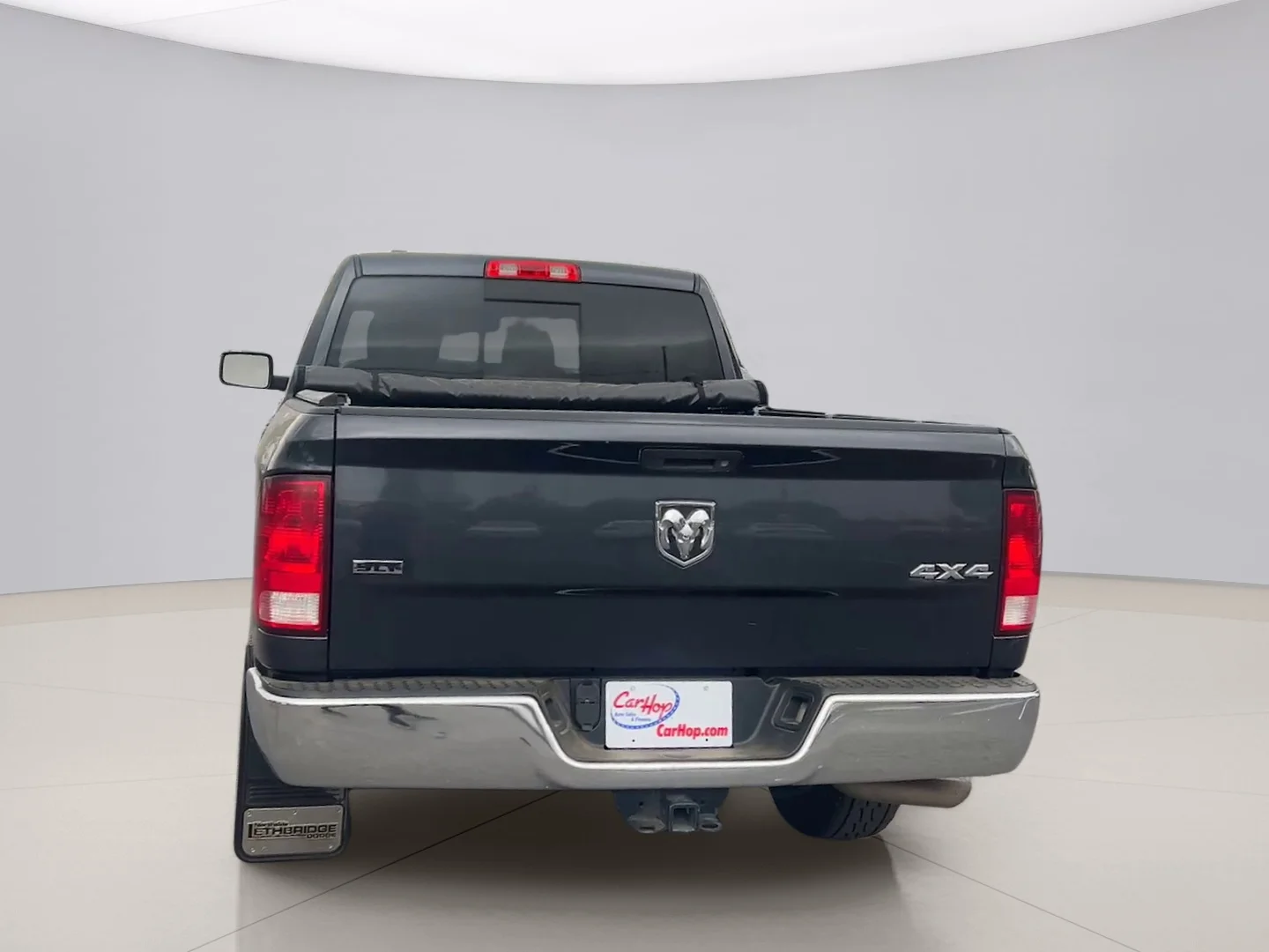 Used 2017 Grey Ram SLT image 5