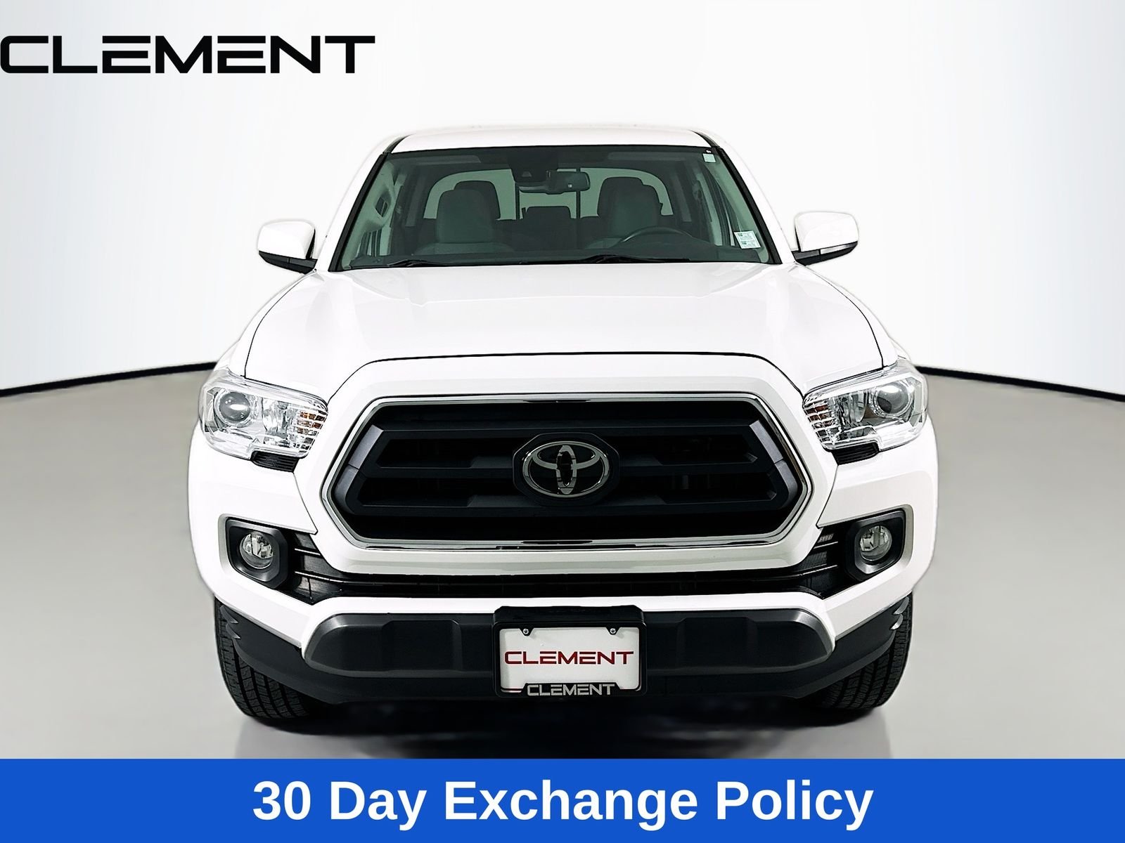 Used 2023 White Toyota SR5 image 3