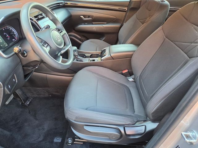 Used 2024 Silver Hyundai SE image 11