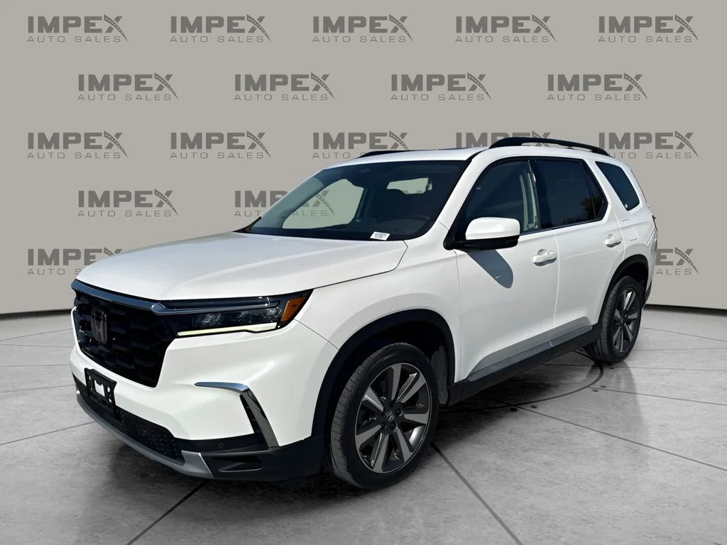 Used 2024 White Honda Touring image 1