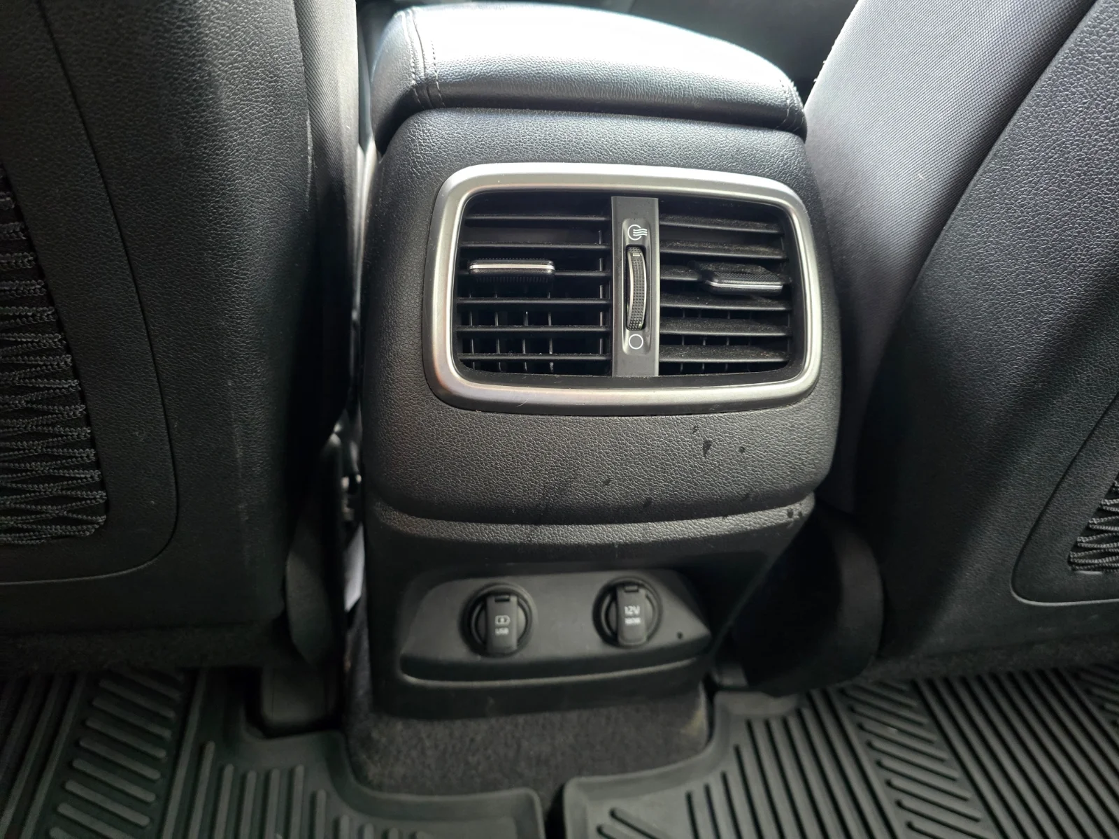 Used 2018 Titanium Silver Kia LX image 25
