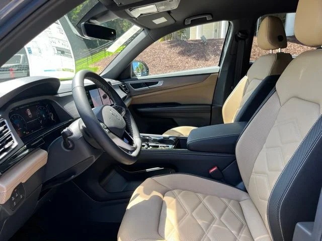 New 2026 Gray Volkswagen 2.0T SE w/Technology image 7