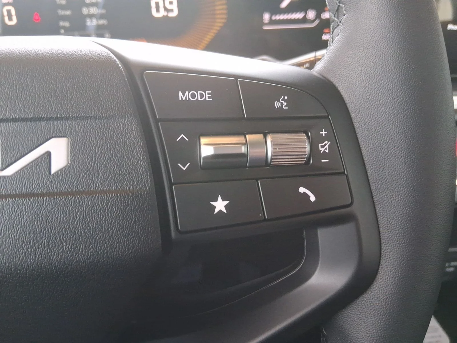 New 2026 White Kia EX image 13