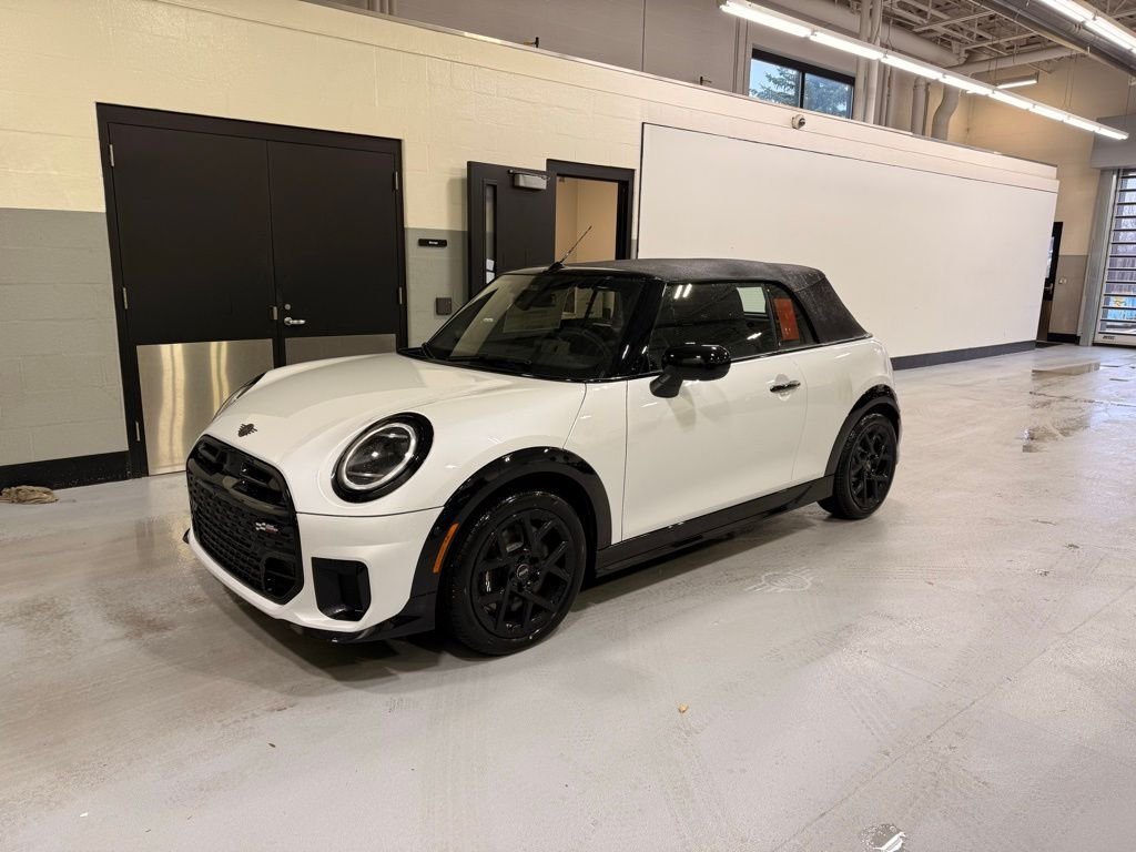 2026 MINI Convertible Cooper S's photo