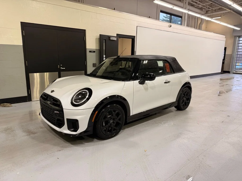 2026 MINI Convertible Cooper S's photo
