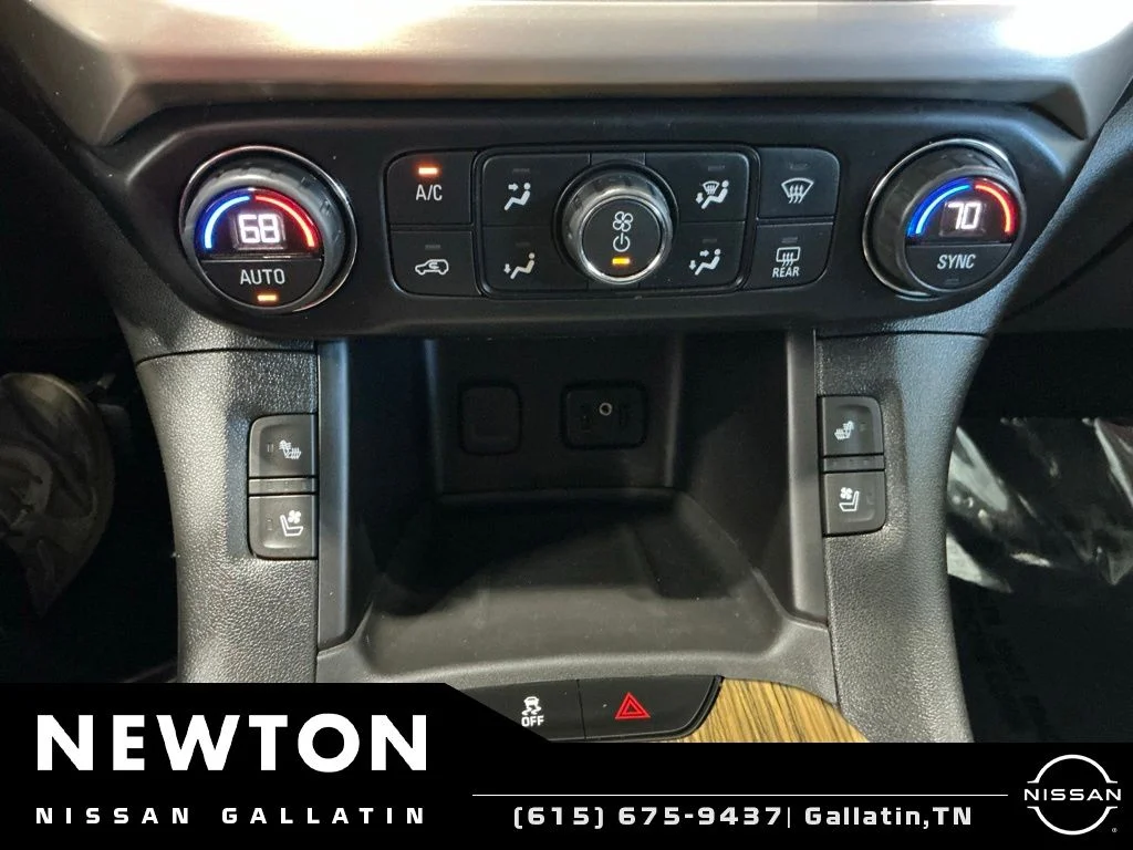 Used 2019 Quicksilver Metallic GMC Denali image 12