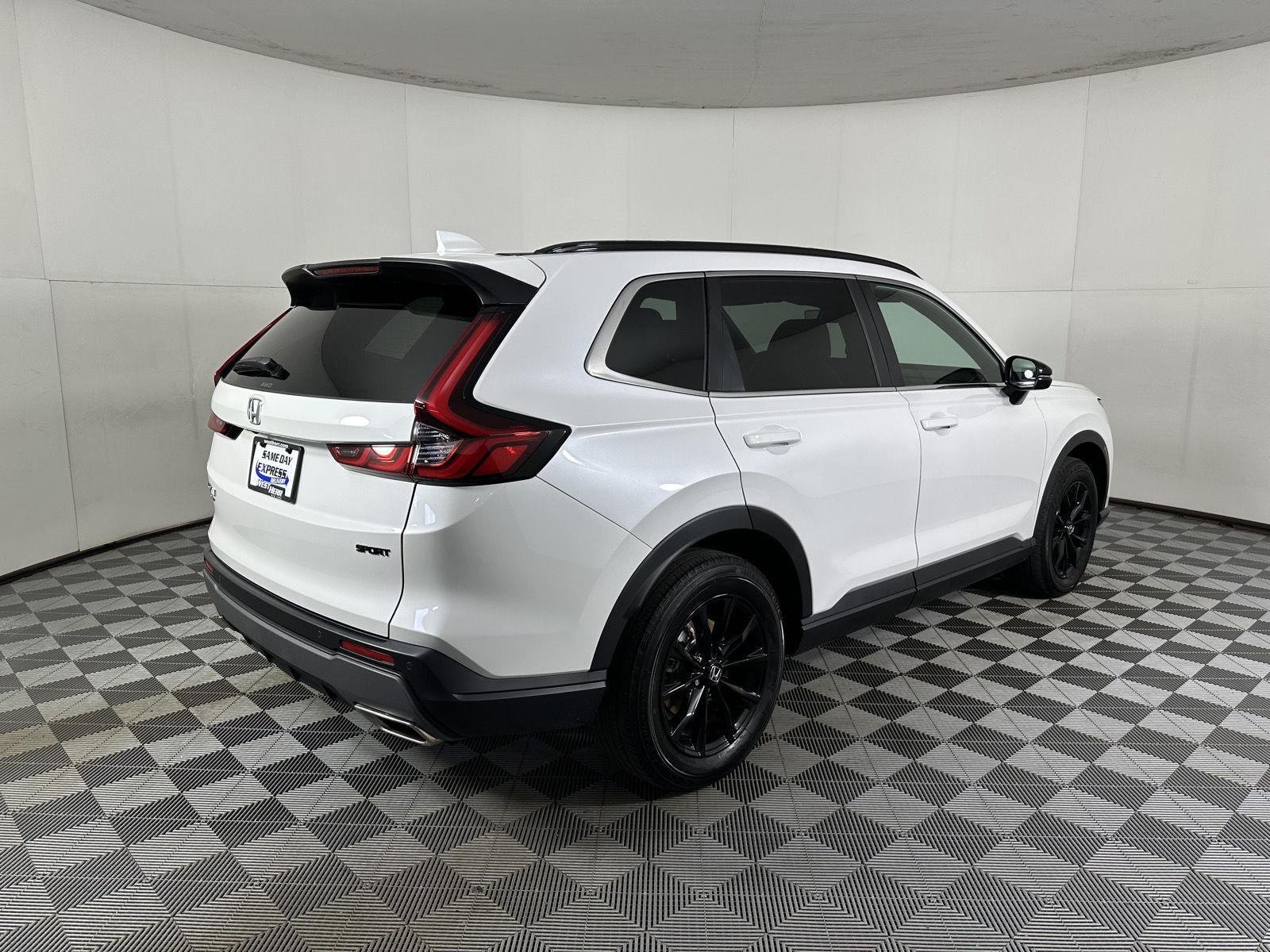 Used 2024 Platinum White Pearl Honda Sport-L image 7
