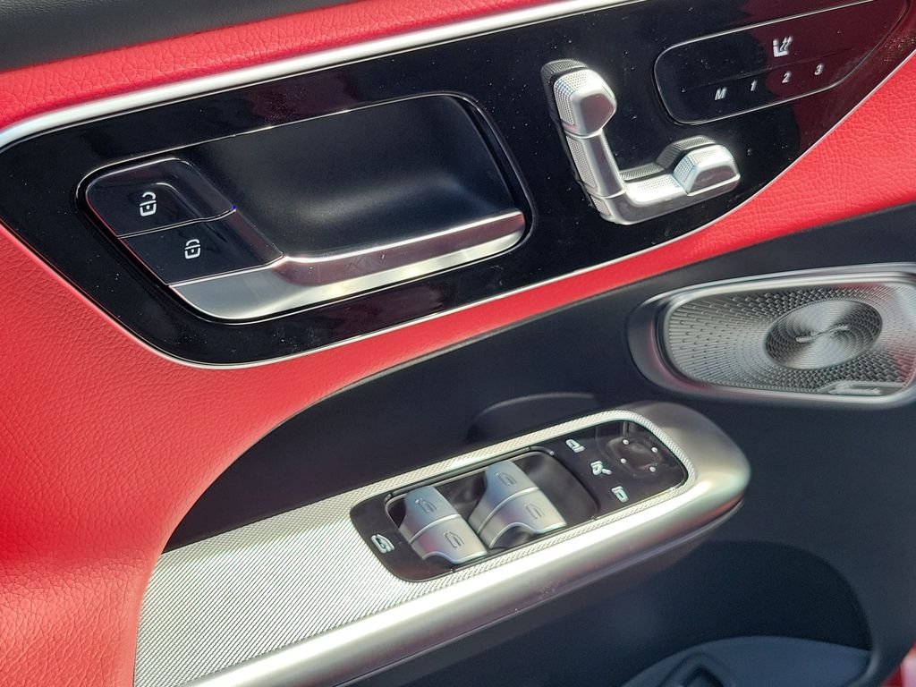 New 2027 MANUFAKTUR Patagonia Red Metallic Mercedes-Benz GLC 300 image 18