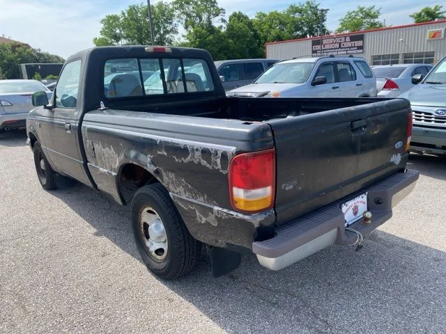 Used 1997 Black Ford  image 4