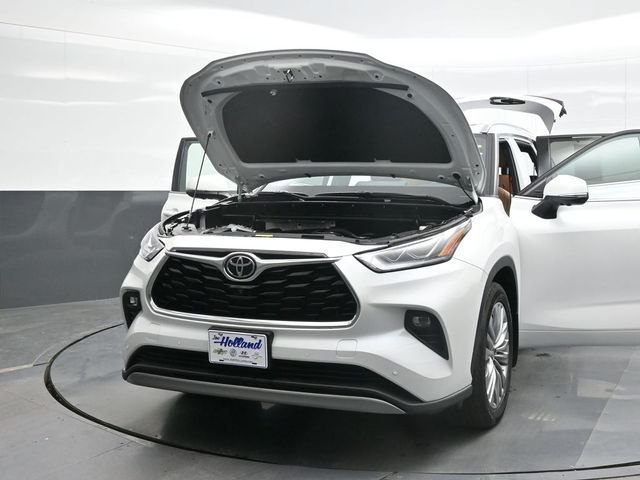 Used 2024 Beige Toyota Platinum image 30