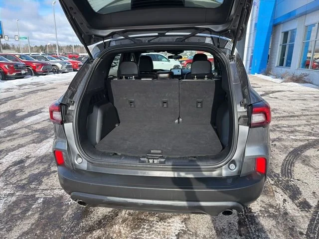 Used 2025 Gray Metal Ford ST-Line image 5