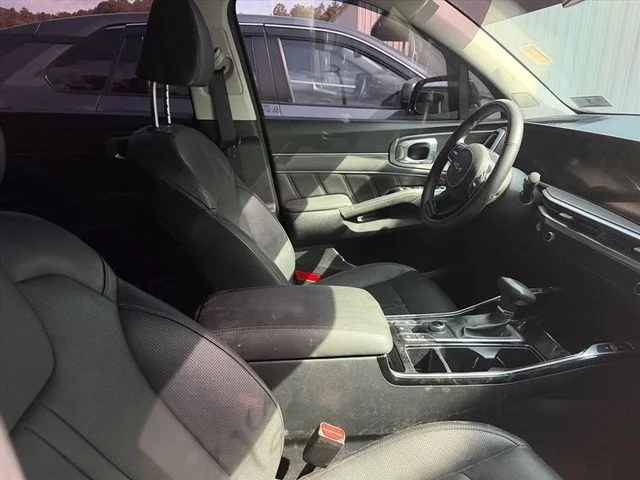 Used 2025 Black Kia X-Line SX image 17