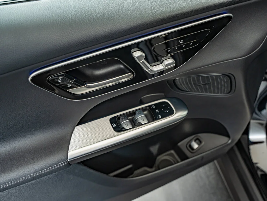 Used 2026 Black Mercedes-Benz GLC 300 image 18