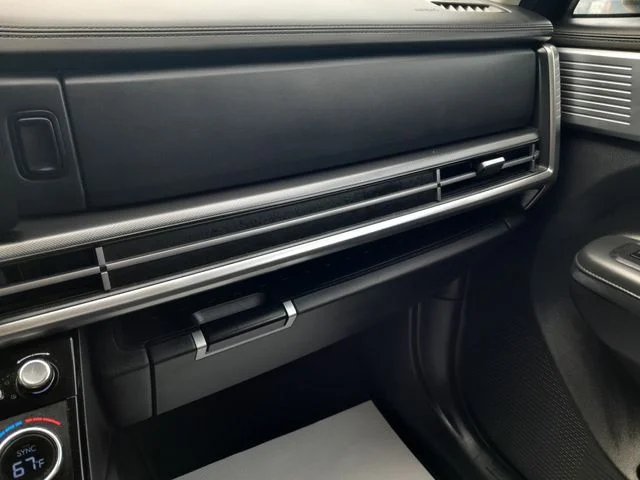 Used 2024 Green Hyundai SEL image 30