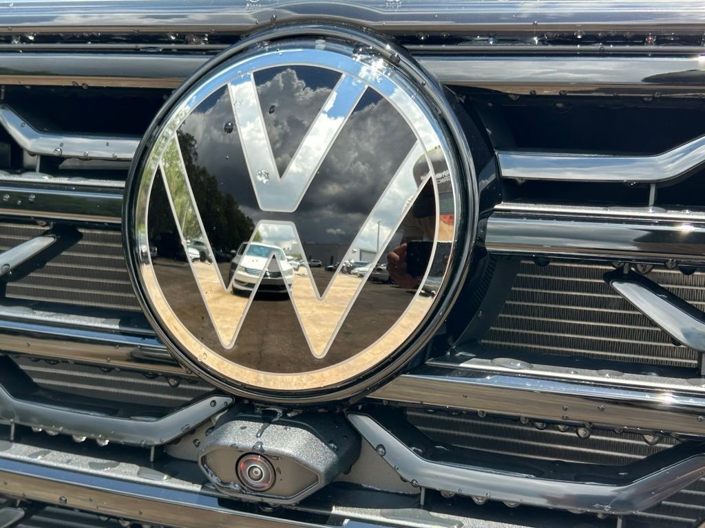 New 2026 White/off-white Volkswagen 2.0T SEL Premium R-Line image 37