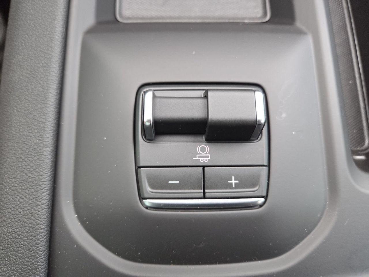 New 2026 Onyx Black GMC AT4 image 13