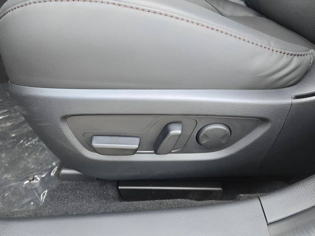 New 2026 Jet Black Mica Mazda 2.5 Turbo Premium Plus image 16